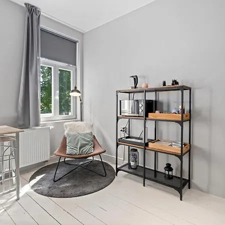 Spacious Guest Near Historic Market - 5 Min Walk Brugge